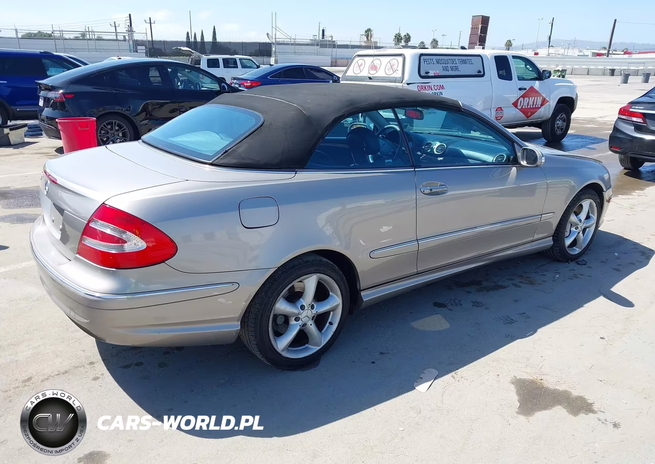 2004 Mercedes-Benz Clk 500 VIN:WDBTK75G84T027634 - 4