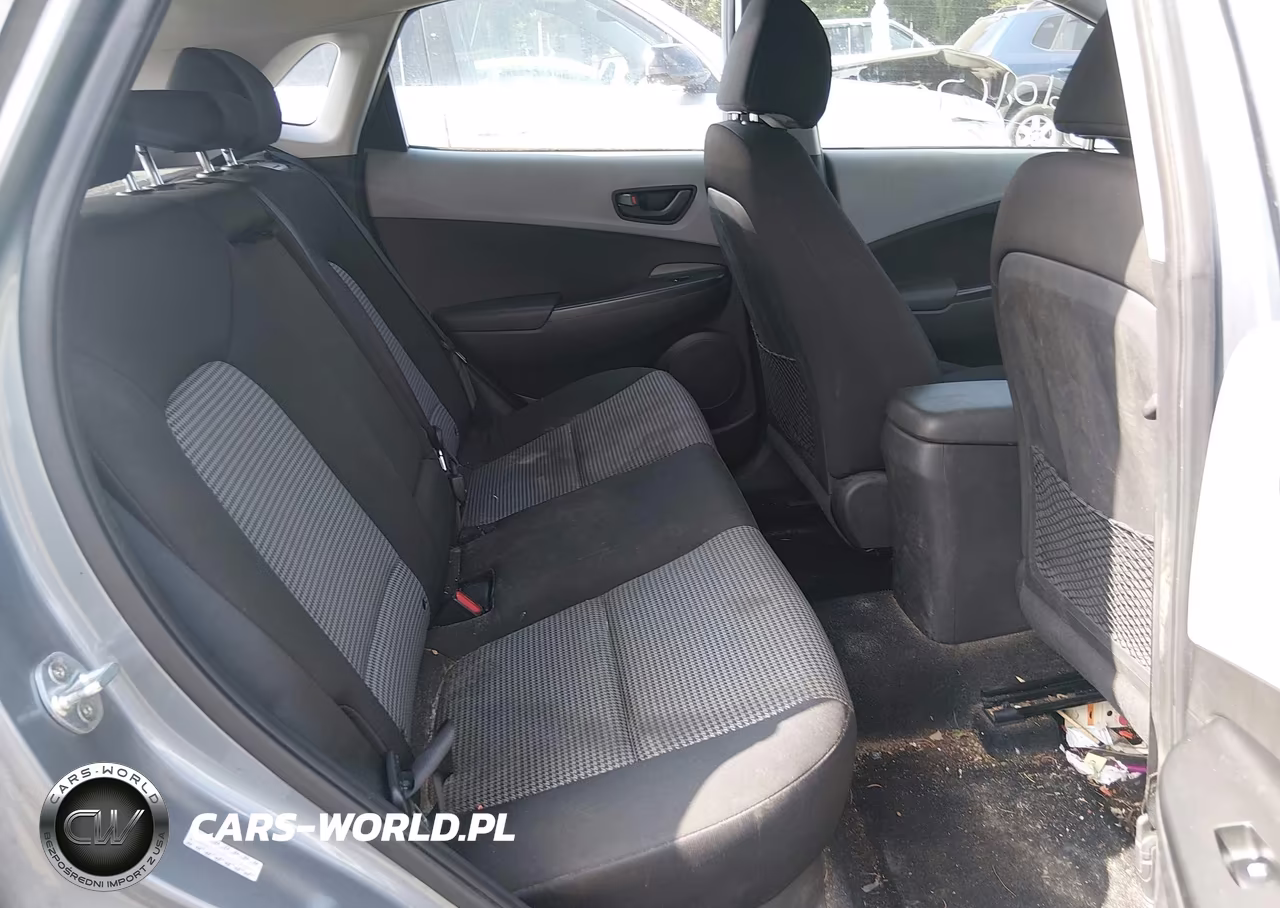 2018 Hyundai Kona Se VIN:KM8K1CAA4JU158247 - 8