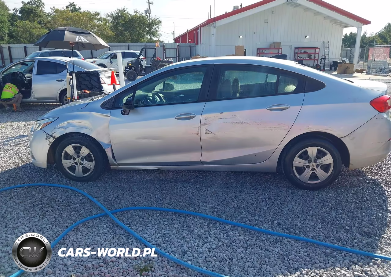 2017 Chevrolet Cruze Ls Auto VIN:1G1BC5SM0H7209957 - 14