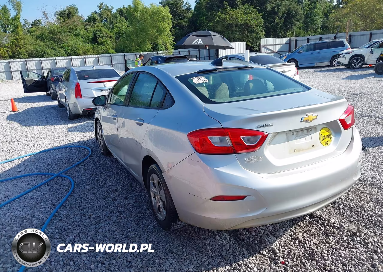 2017 Chevrolet Cruze Ls Auto VIN:1G1BC5SM0H7209957 - 3