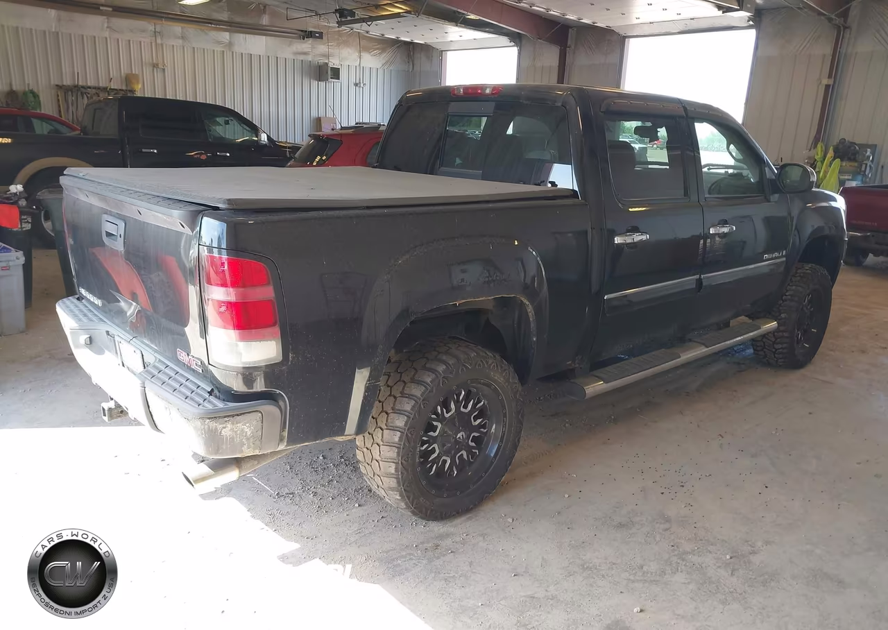 2008 GMC Sierra 1500 Denali VIN:2GTEK638481242729 - 4