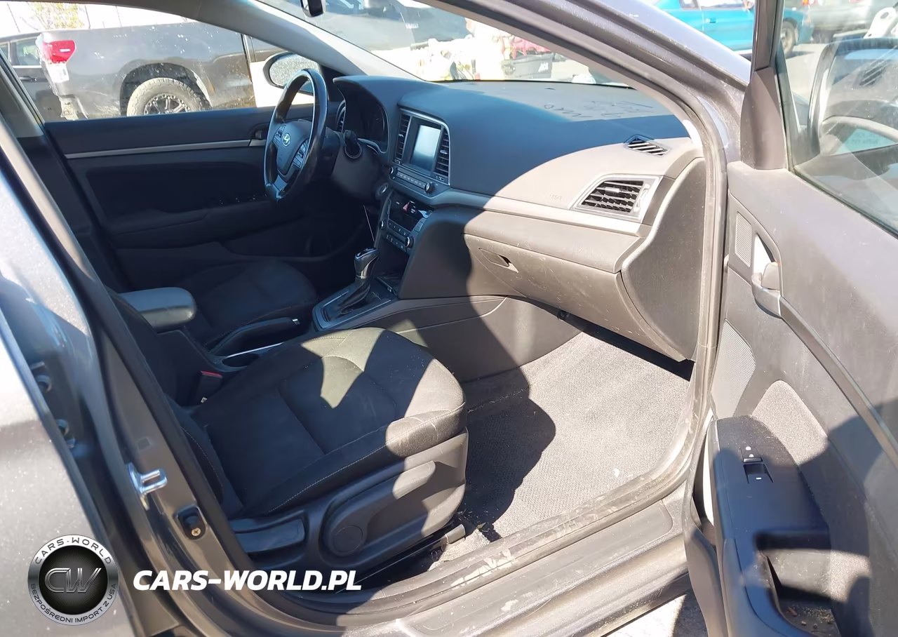 2018 Hyundai Elantra Value Edition VIN:KMHD84LF7JU512880 - 5