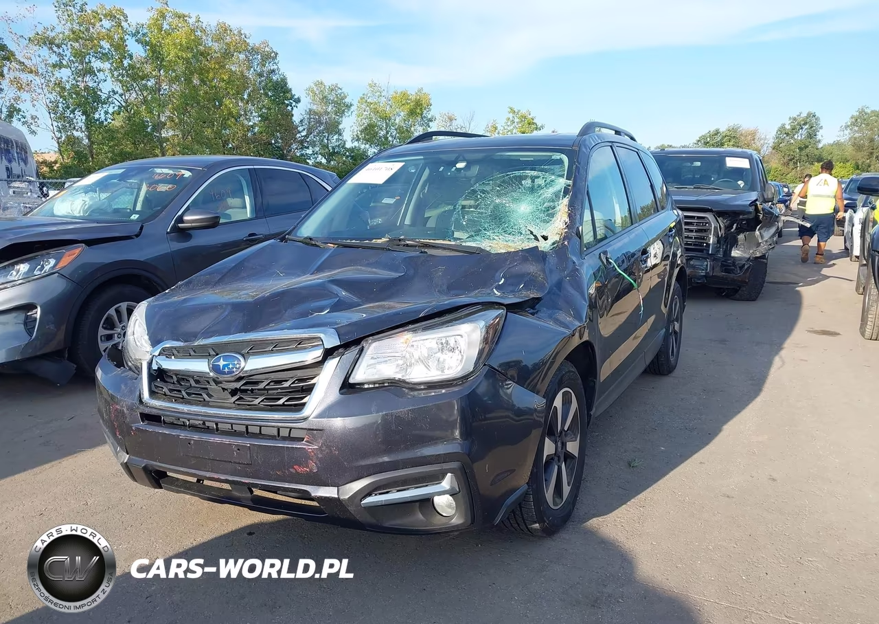 2017 Subaru Forester 2.5I Premium VIN:JF2SJAEC8HH433174 - 2