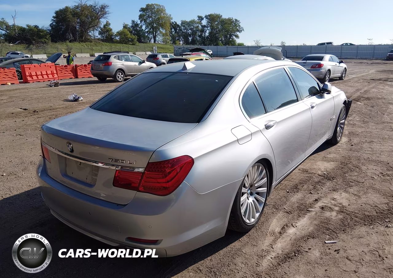 2012 BMW 750Li xDrive VIN:WBAKC8C56CC437829 - 4