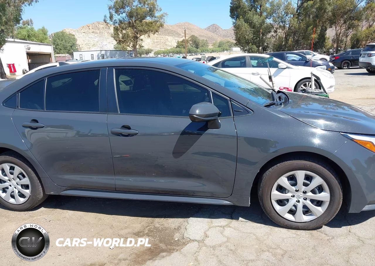 2025 Toyota Corolla Hybrid Le VIN:JTDBCMFE6S3094283 - 13