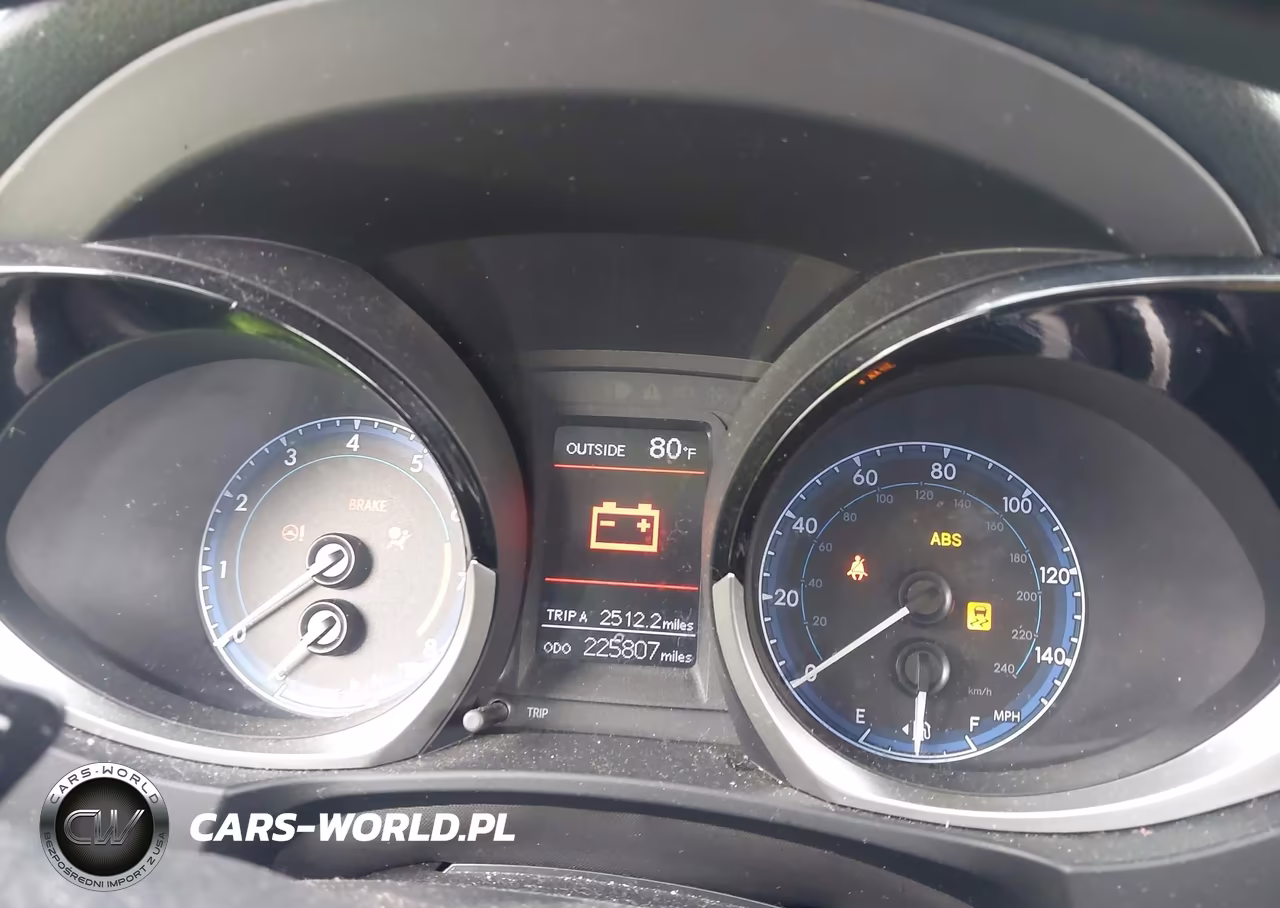 2015 Toyota Corolla S Plus VIN:5YFBURHE9FP225873 - 7