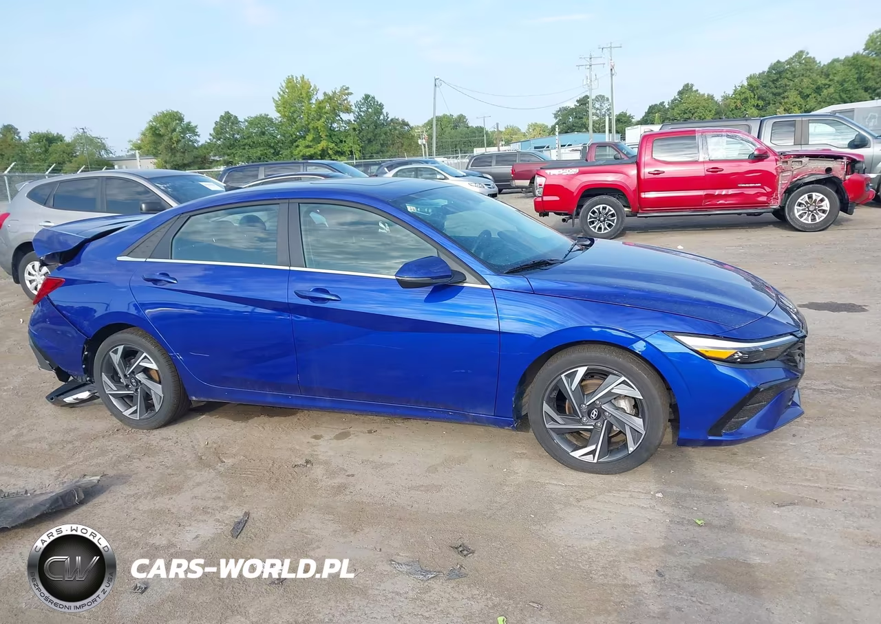 2025 Hyundai Elantra Limited VIN:KMHLP4DG4SU054691 - 13