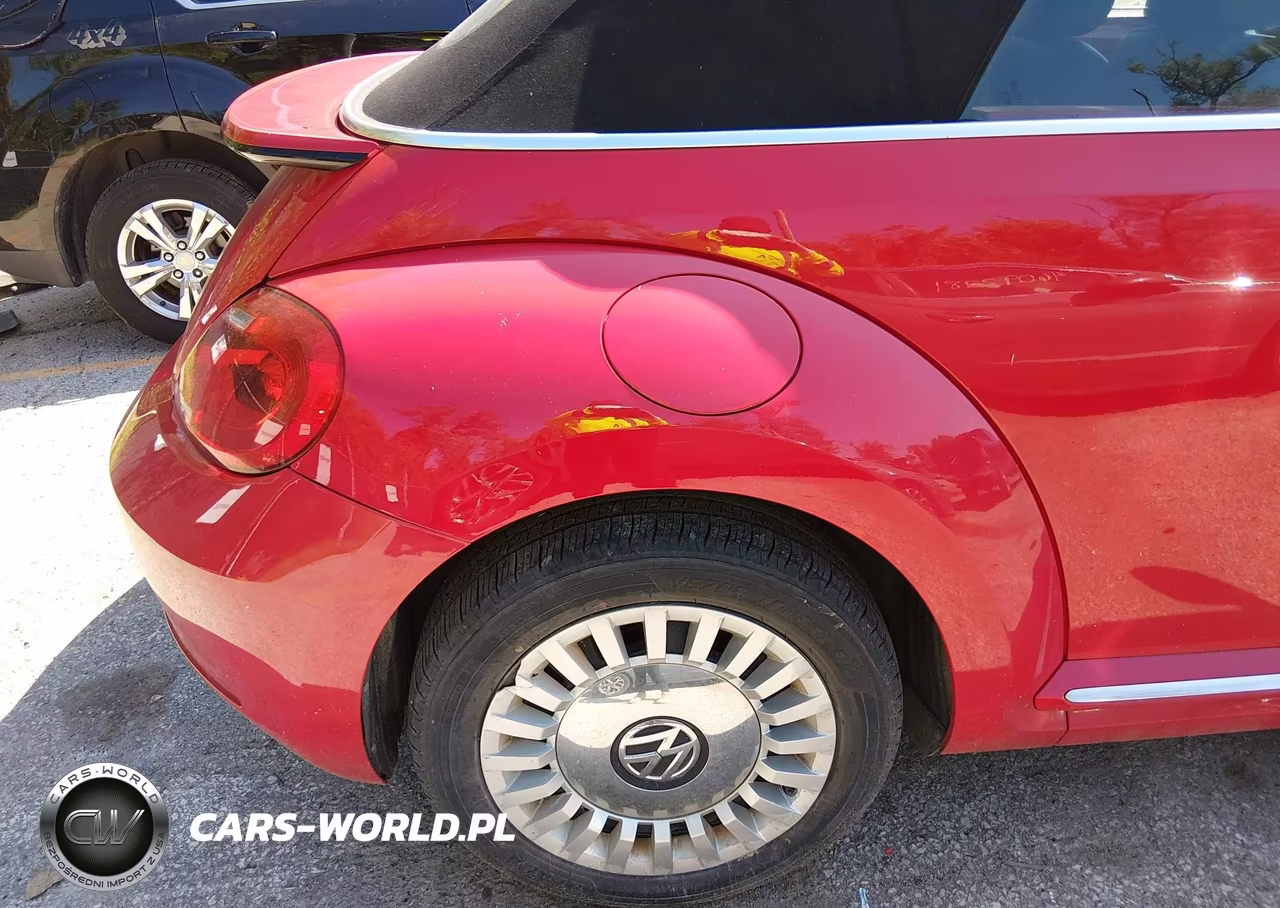 2016 Volkswagen Beetle 1.8T S VIN:3VW517AT1GM801805 - 17