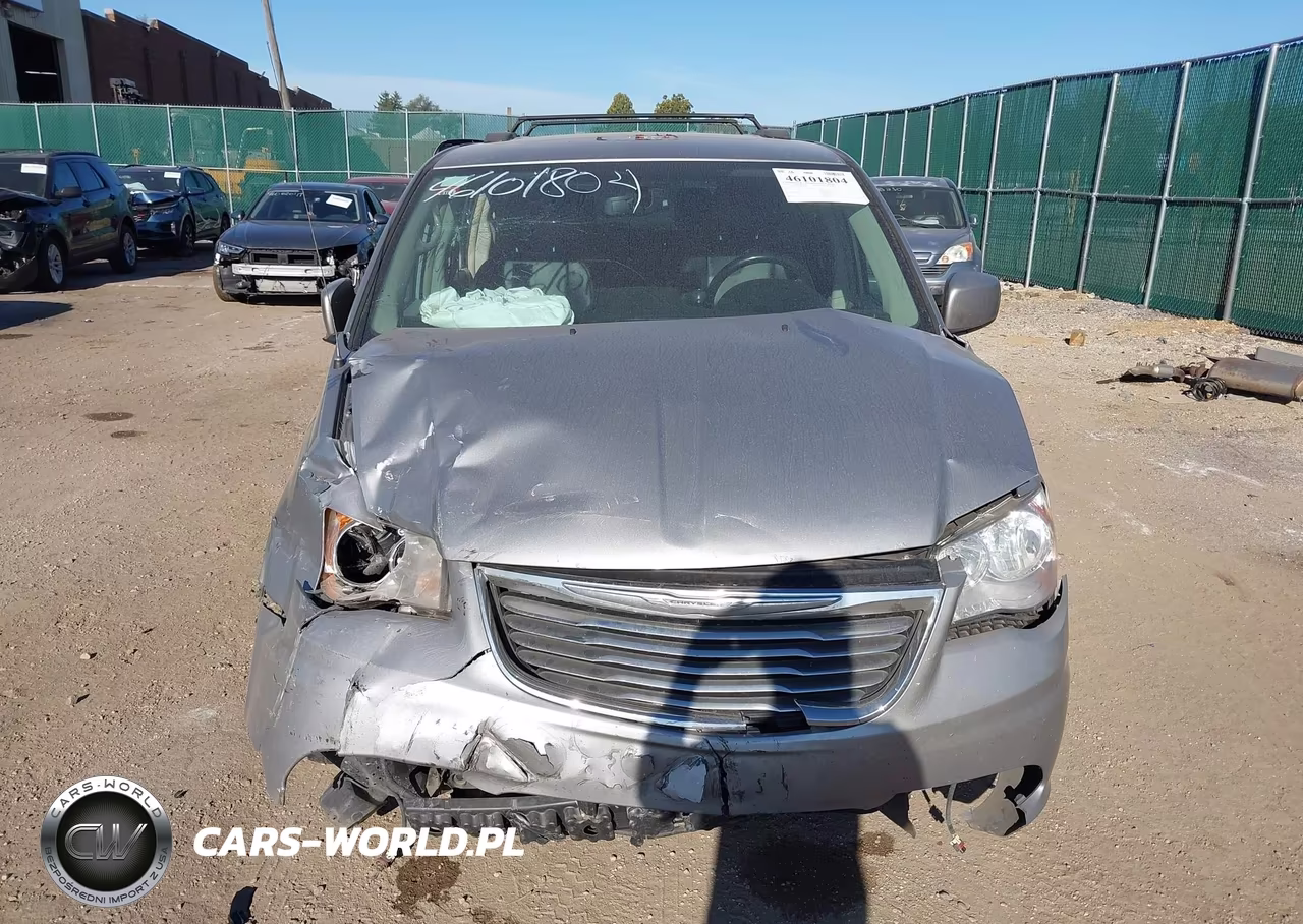 2014 Chrysler Town & Country Touring VIN:2C4RC1BG2ER307715 - 12