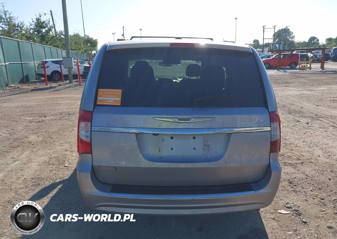 2014 Chrysler Town & Country Touring VIN:2C4RC1BG2ER307715 - 16