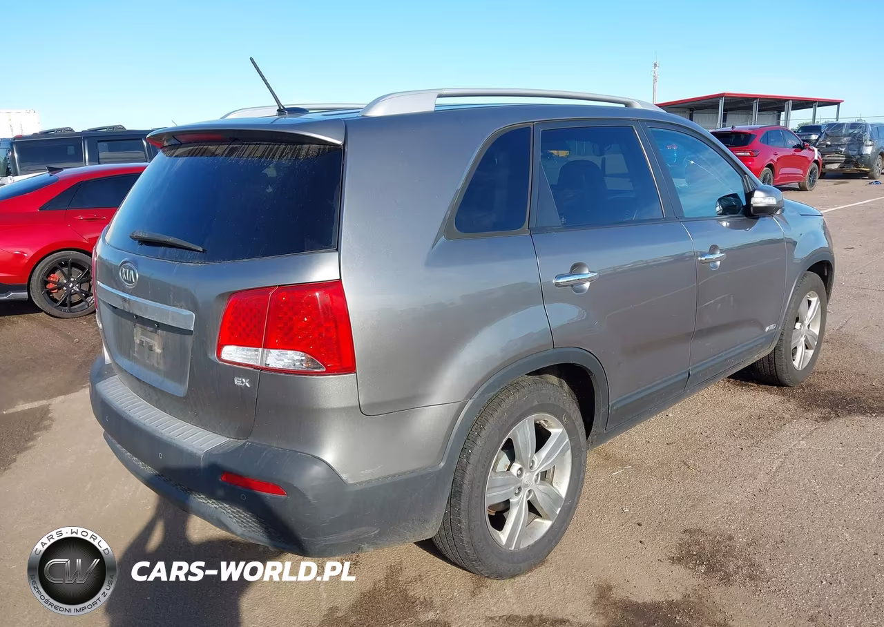 2012 Kia Sorento Ex VIN:5XYKUCA64CG261308 - 4