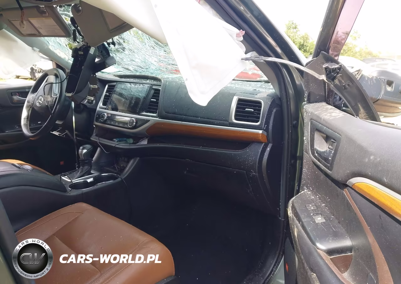 2019 Toyota Highlander Limited Platinum VIN:5TDDZRFH6KS998292 - 5