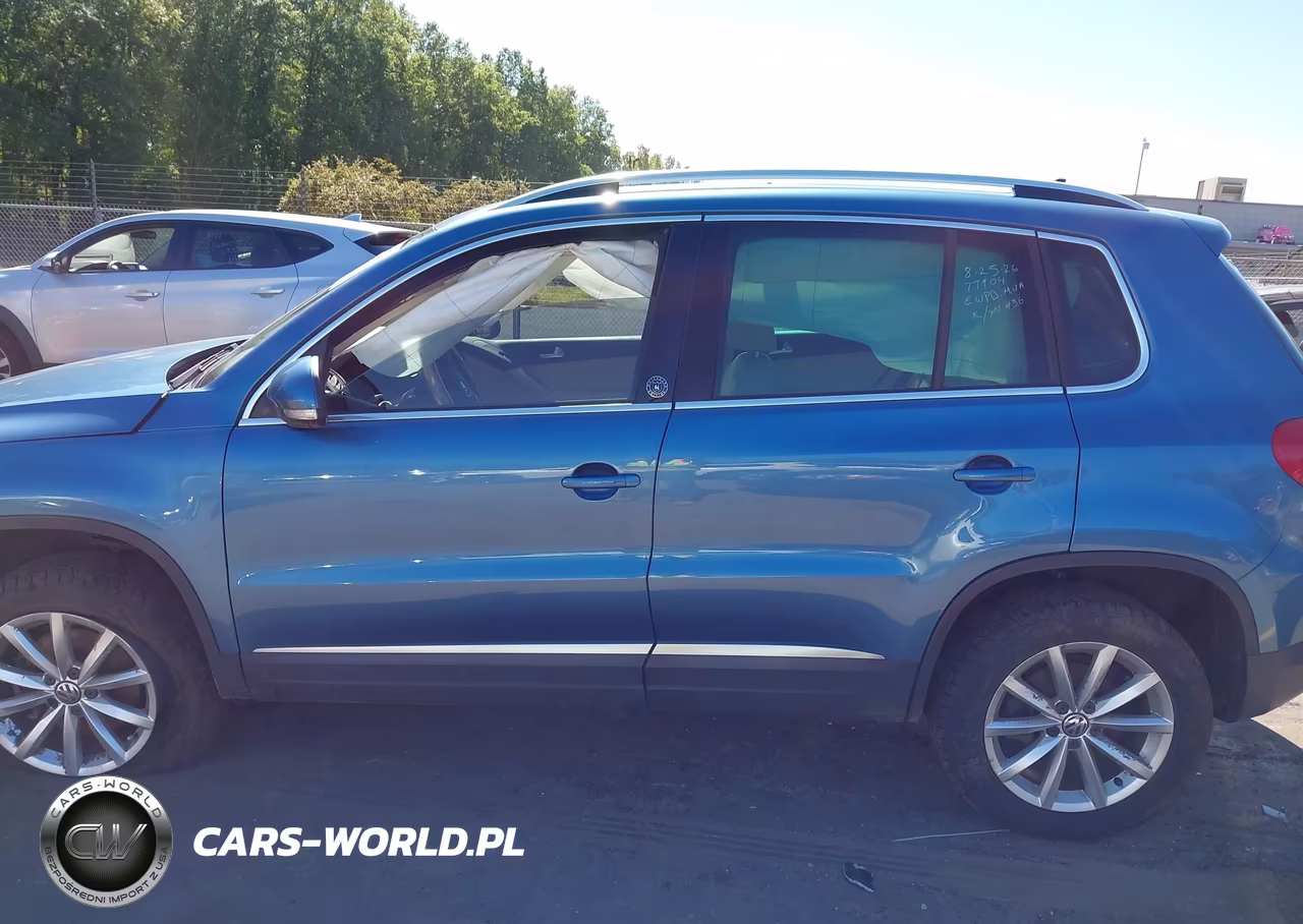 2017 Volkswagen Tiguan 2.0T Wolfsburg Edition VIN:WVGSV7AXXHK015499 - 14