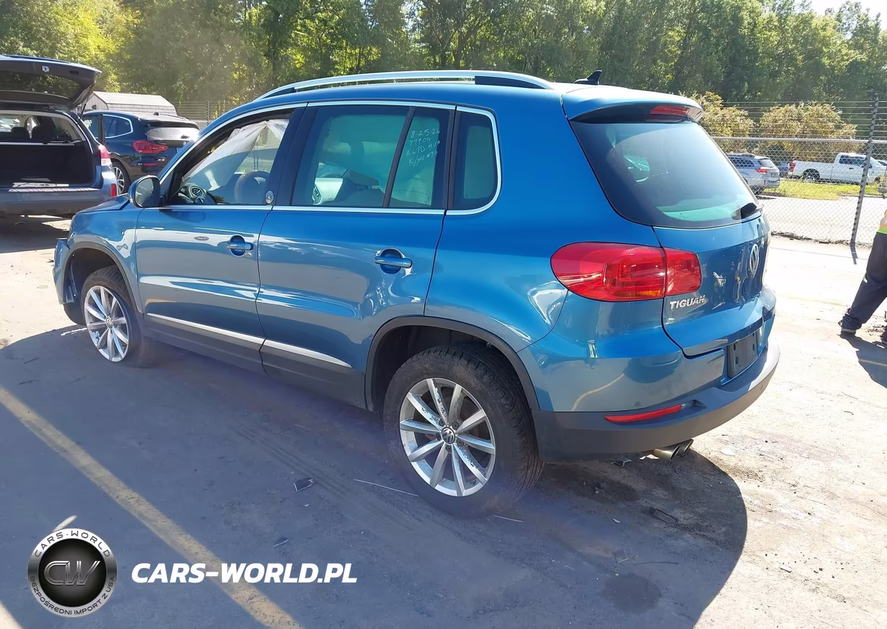 2017 Volkswagen Tiguan 2.0T Wolfsburg Edition VIN:WVGSV7AXXHK015499 - 3
