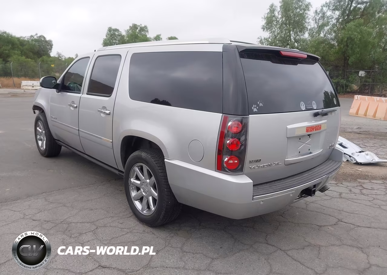 2011 GMC Yukon Xl 1500 Denali VIN:1GKS2MEF4BR294626 - 3
