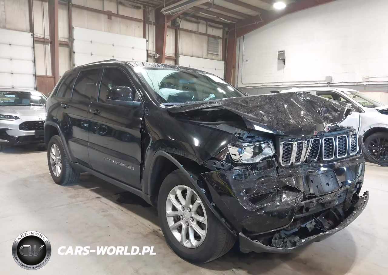 2021 Jeep Grand Cherokee Laredo X 4X4