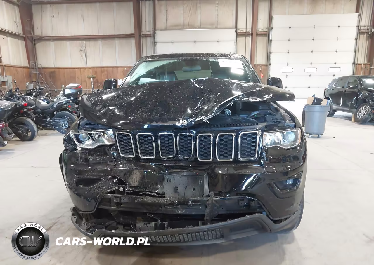 2021 Jeep Grand Cherokee Laredo X 4X4 VIN:1C4RJFAG1MC549424 - 12