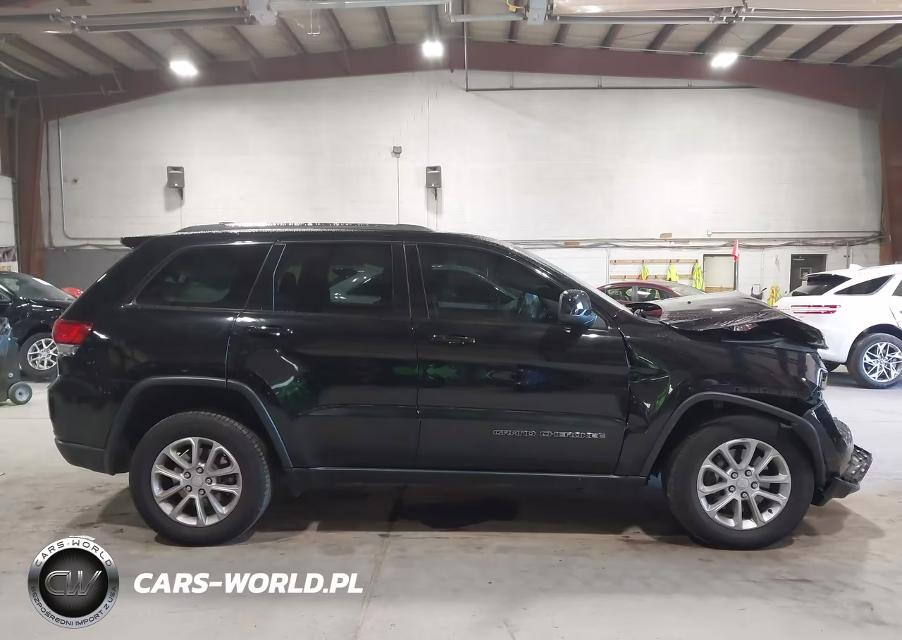 2021 Jeep Grand Cherokee Laredo X 4X4 VIN:1C4RJFAG1MC549424 - 13