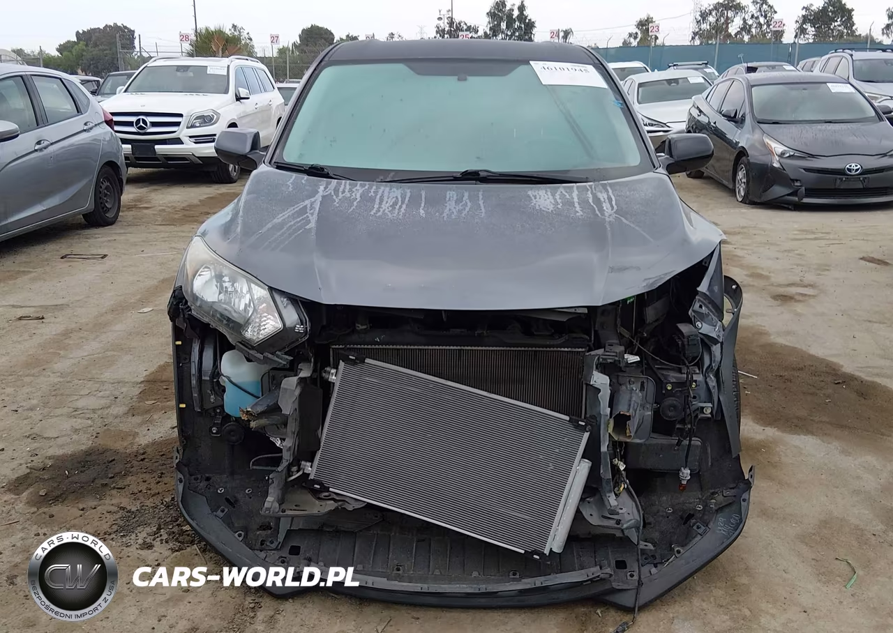 2018 Honda Hr-V Lx VIN:3CZRU5H31JG702035 - 6