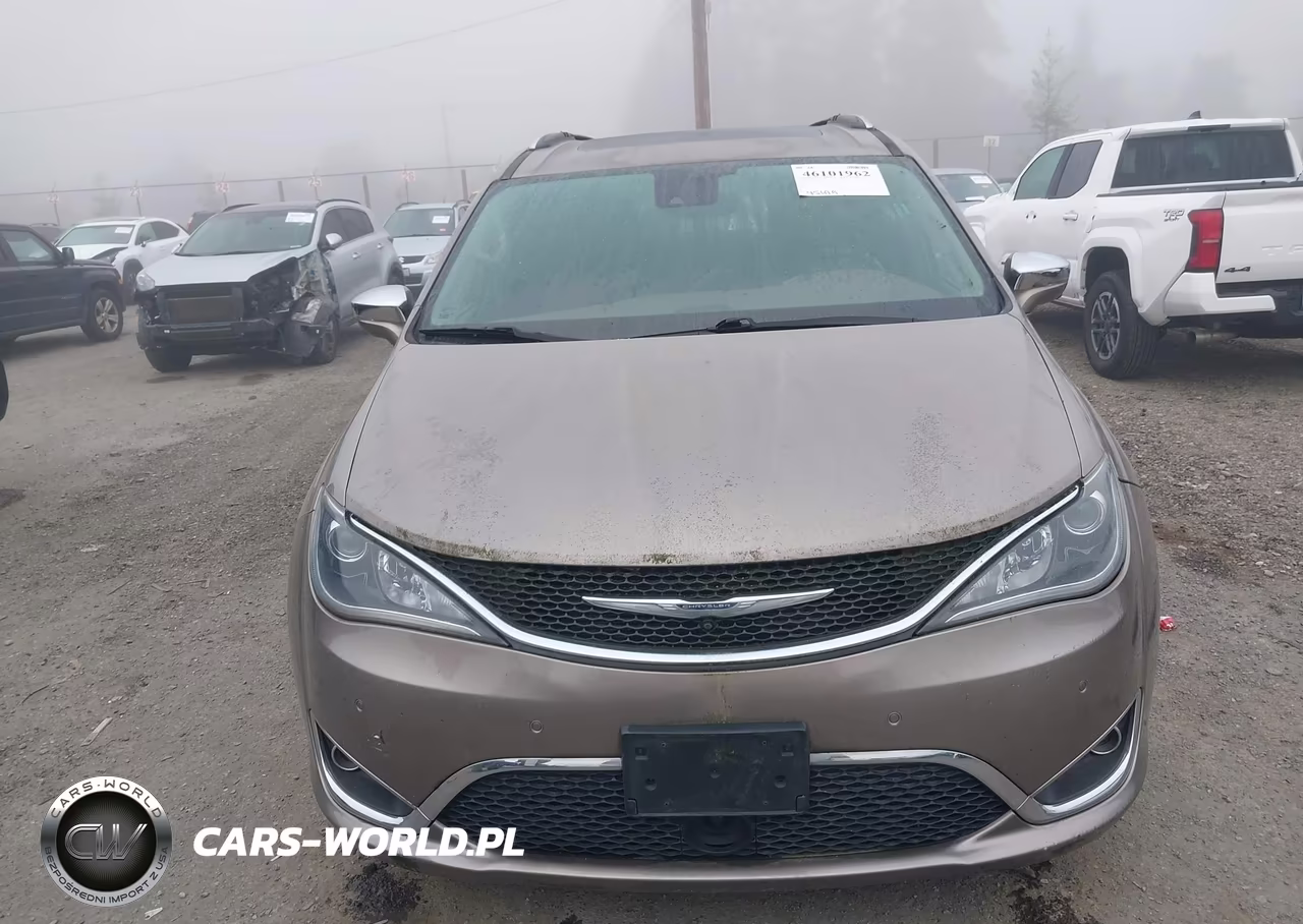 2017 Chrysler Pacifica Limited VIN:2C4RC1GG5HR839831 - 13