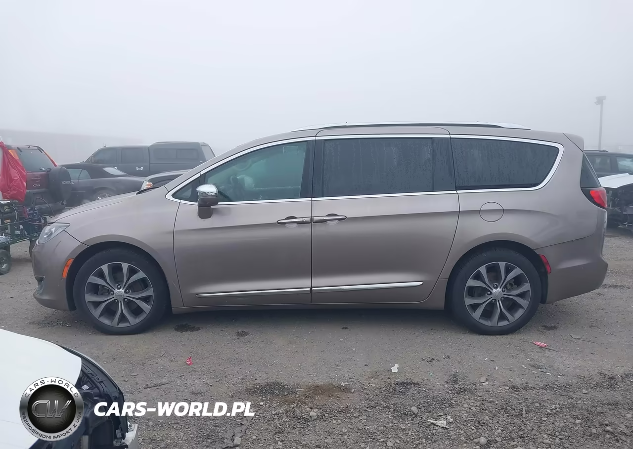 2017 Chrysler Pacifica Limited VIN:2C4RC1GG5HR839831 - 15