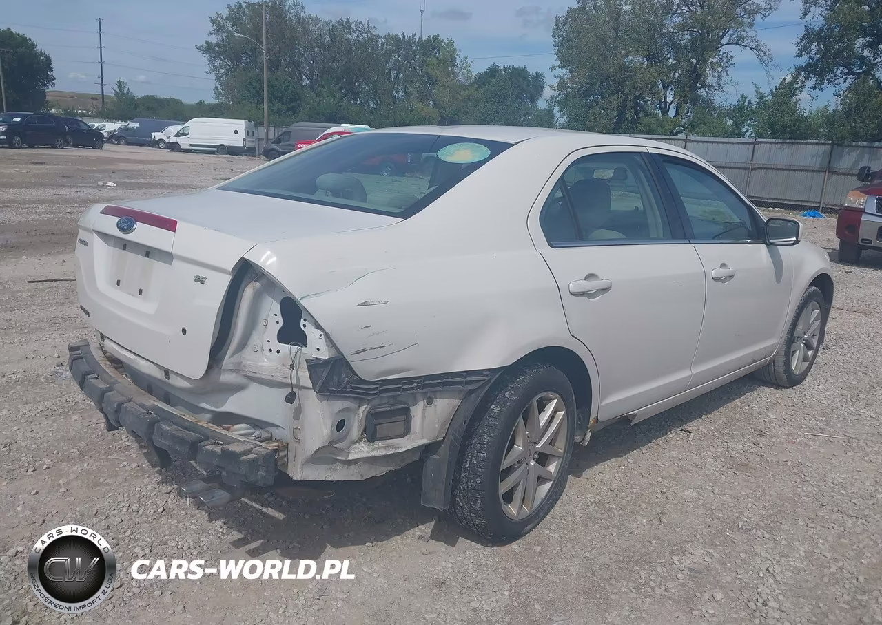 2010 Ford Fusion Se VIN:3FAHP0HA8AR263372 - 4