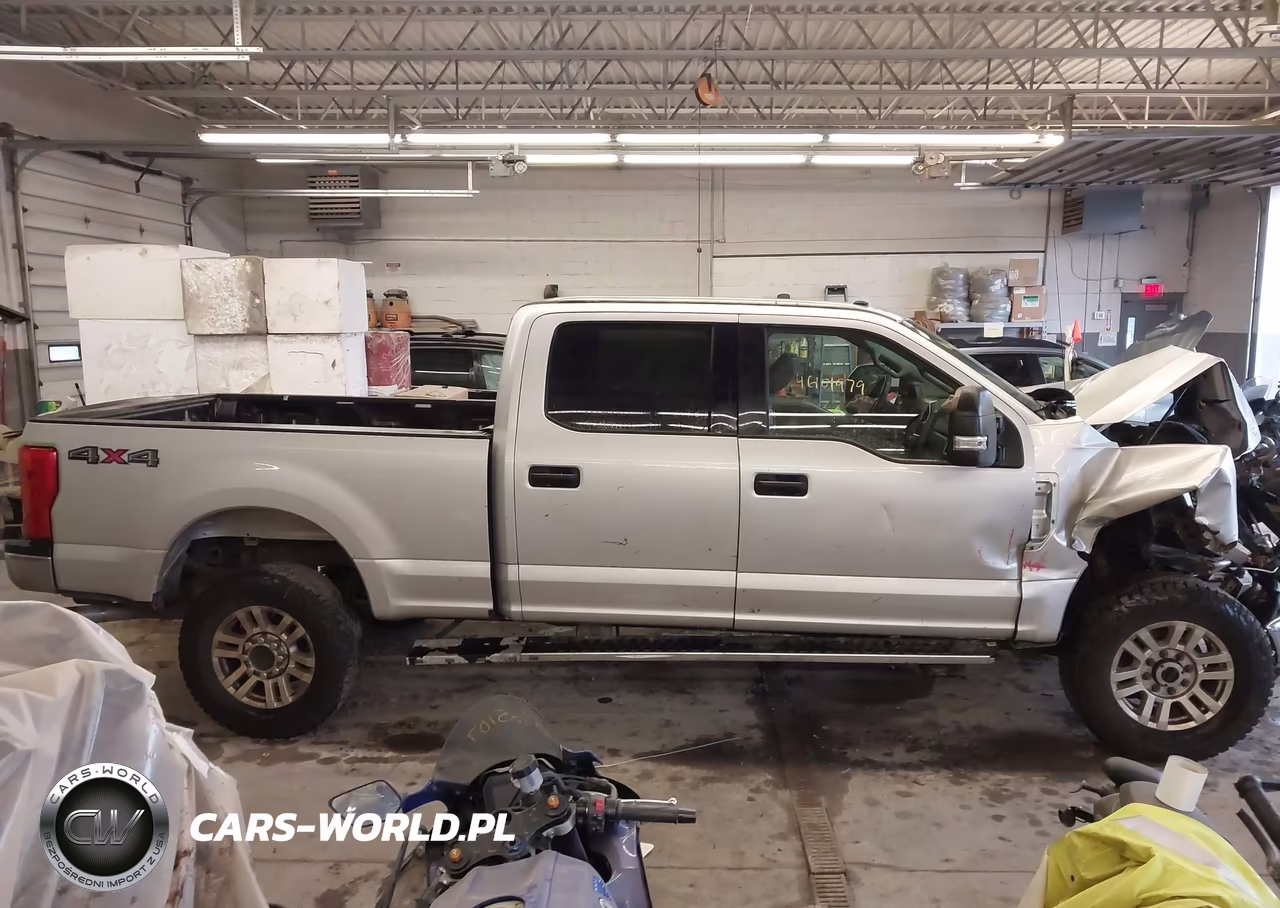 2018 Ford F-250 Xlt VIN:1FT7W2B67JEB90281 - 13