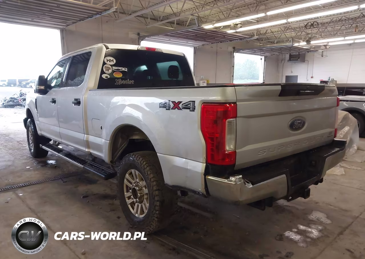 2018 Ford F-250 Xlt VIN:1FT7W2B67JEB90281 - 3