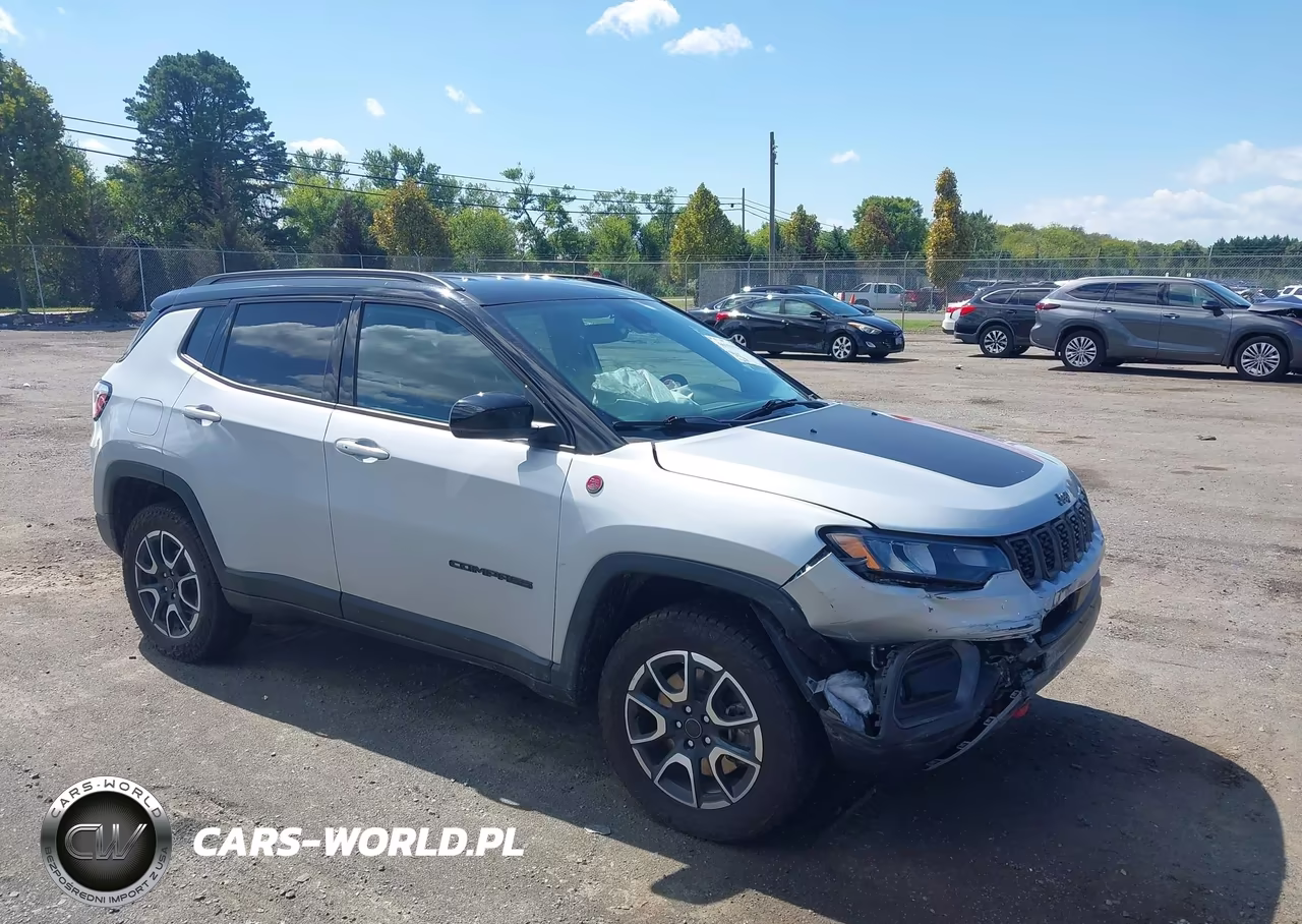 2025 Jeep Compass Trailhawk 4X4
