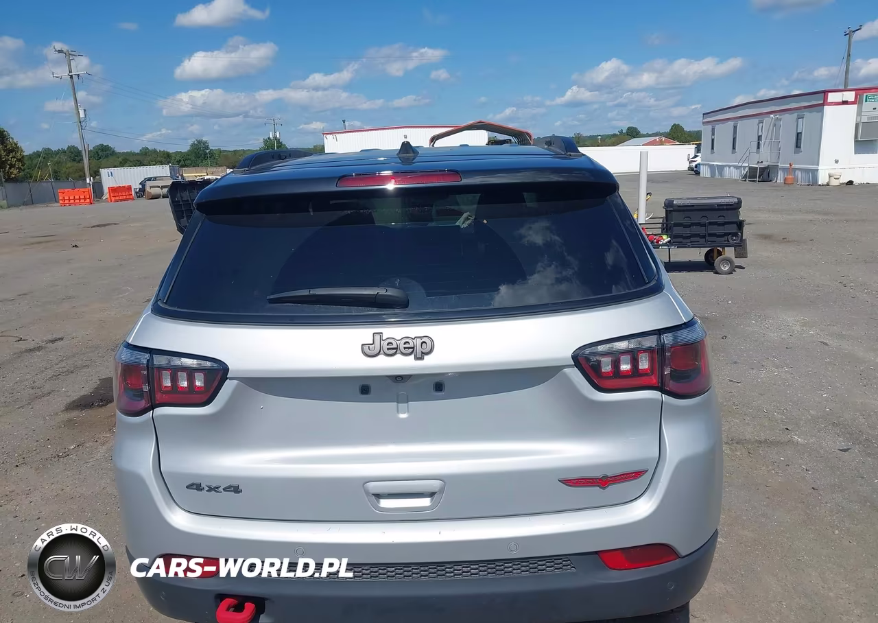 2025 Jeep Compass Trailhawk 4X4 VIN:3C4NJDDN5ST507322 - 17