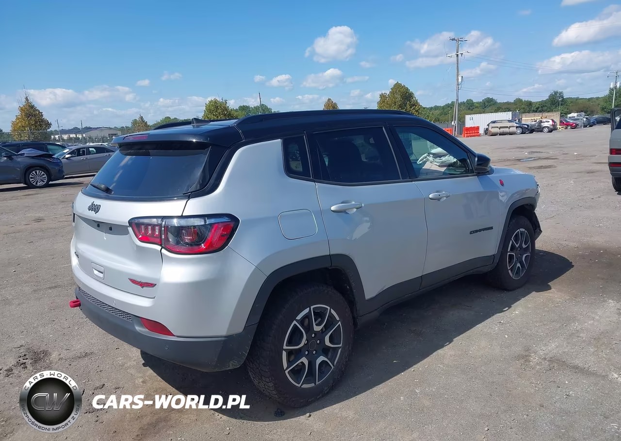 2025 Jeep Compass Trailhawk 4X4 VIN:3C4NJDDN5ST507322 - 4