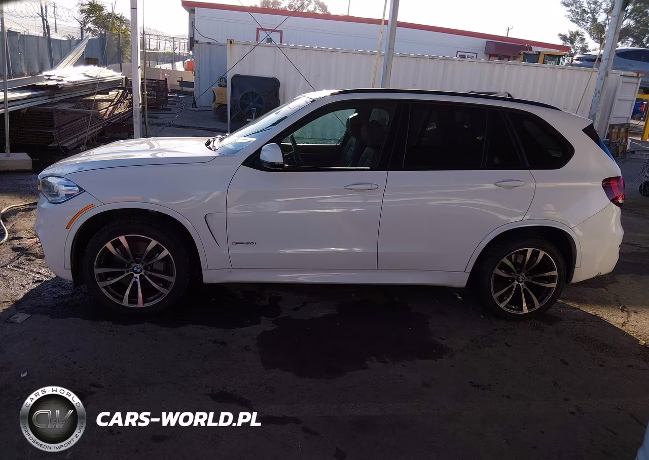 2015 BMW X5 xDrive50I VIN:5UXKR6C5XF0J74965 - 14