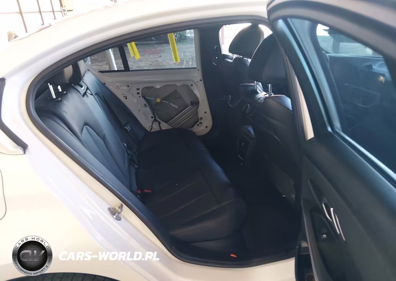 2020 BMW 330I xDrive VIN:3MW5R7J0XL8B05557 - 8