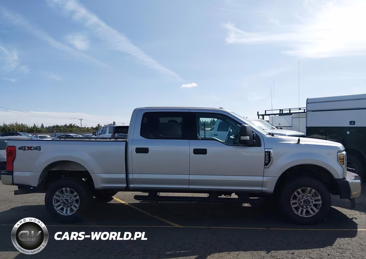 2018 Ford F-250 Xlt VIN:1FT7W2B68JEC83813 - 14