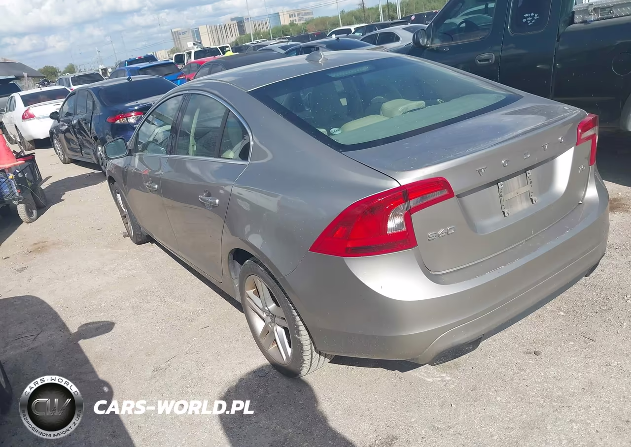 2014 Volvo S60 T5 VIN:YV1612FS3E2279817 - 3
