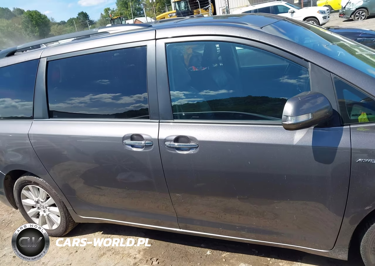 2016 Toyota Sienna Limited 7 Passenger VIN:5TDDK3DCXGS136080 - 14