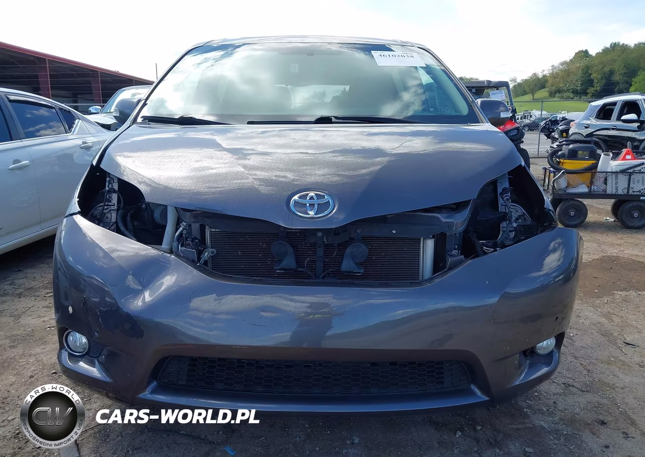 2016 Toyota Sienna Limited 7 Passenger VIN:5TDDK3DCXGS136080 - 6