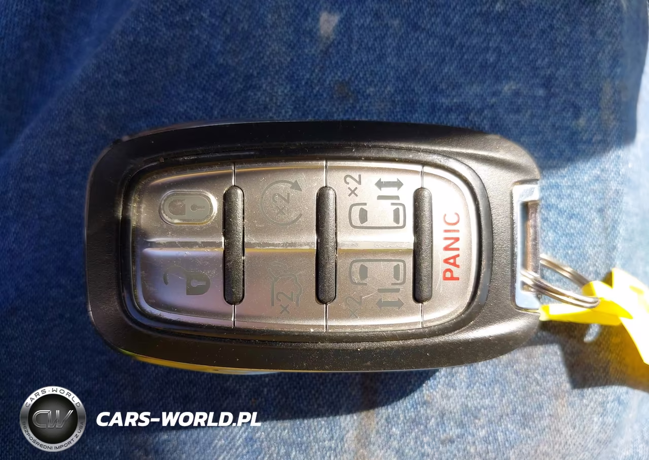 2020 Chrysler Voyager Lxi VIN:2C4RC1DG9LR257227 - 11