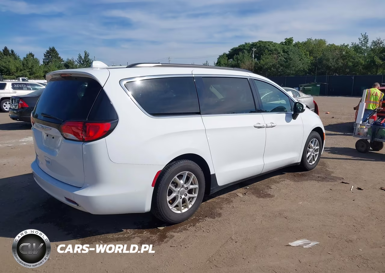 2020 Chrysler Voyager Lxi VIN:2C4RC1DG9LR257227 - 4