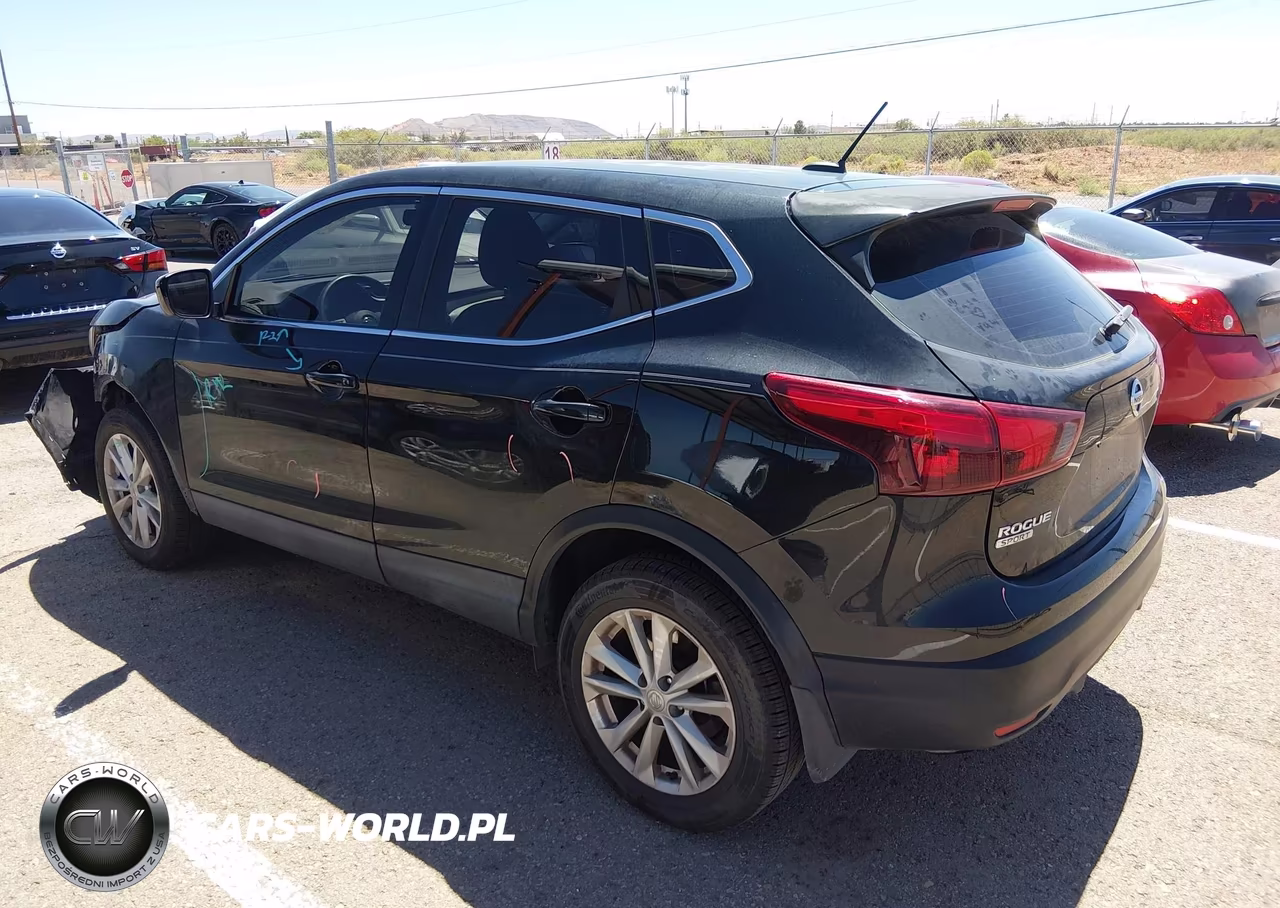 2018 Nissan Rogue Sport S VIN:JN1BJ1CP1JW159728 - 3