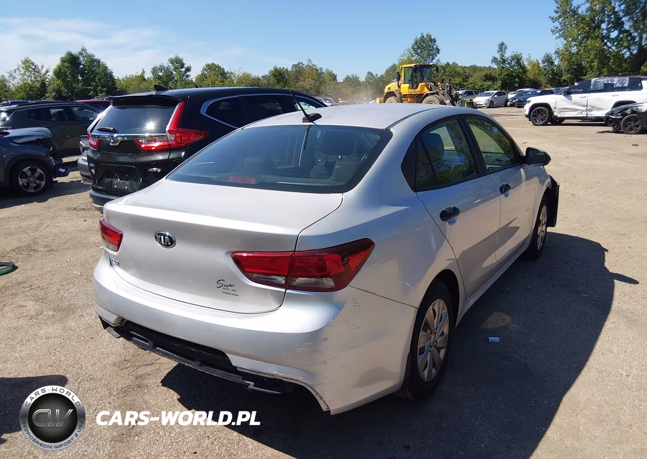 2018 Kia Rio Lx VIN:3KPA24AB8JE071431 - 4