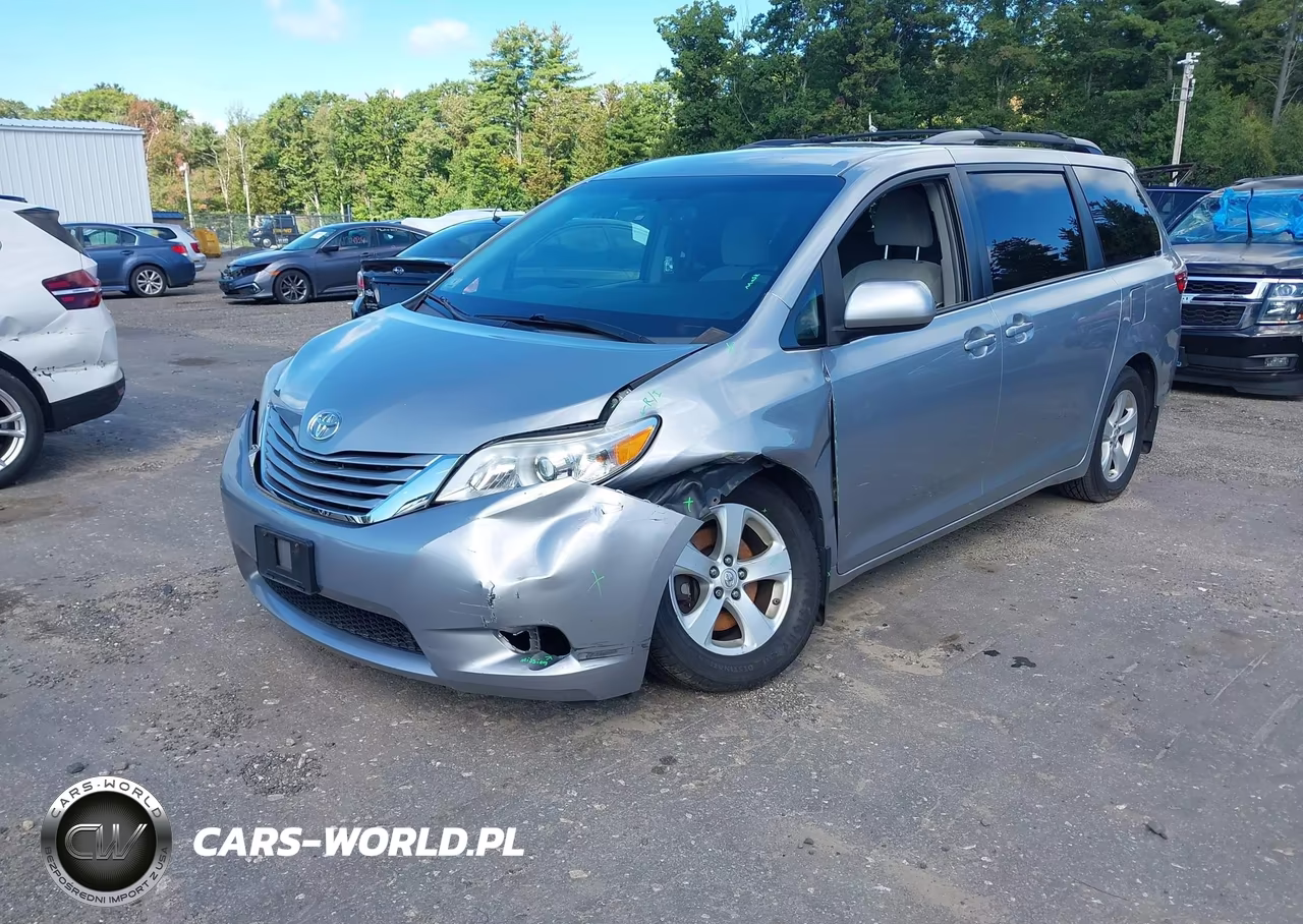 2017 Toyota Sienna Le 8 Passenger VIN:5TDKZ3DC3HS785644 - 2