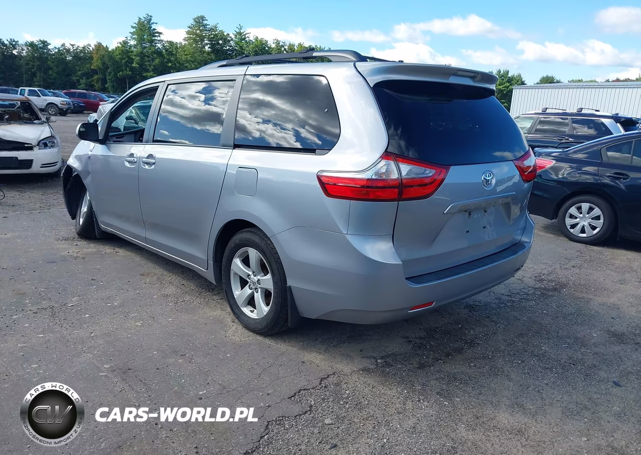 2017 Toyota Sienna Le 8 Passenger VIN:5TDKZ3DC3HS785644 - 3