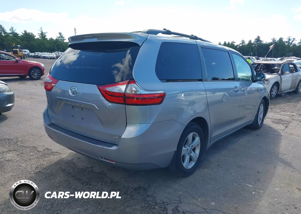 2017 Toyota Sienna Le 8 Passenger VIN:5TDKZ3DC3HS785644 - 4