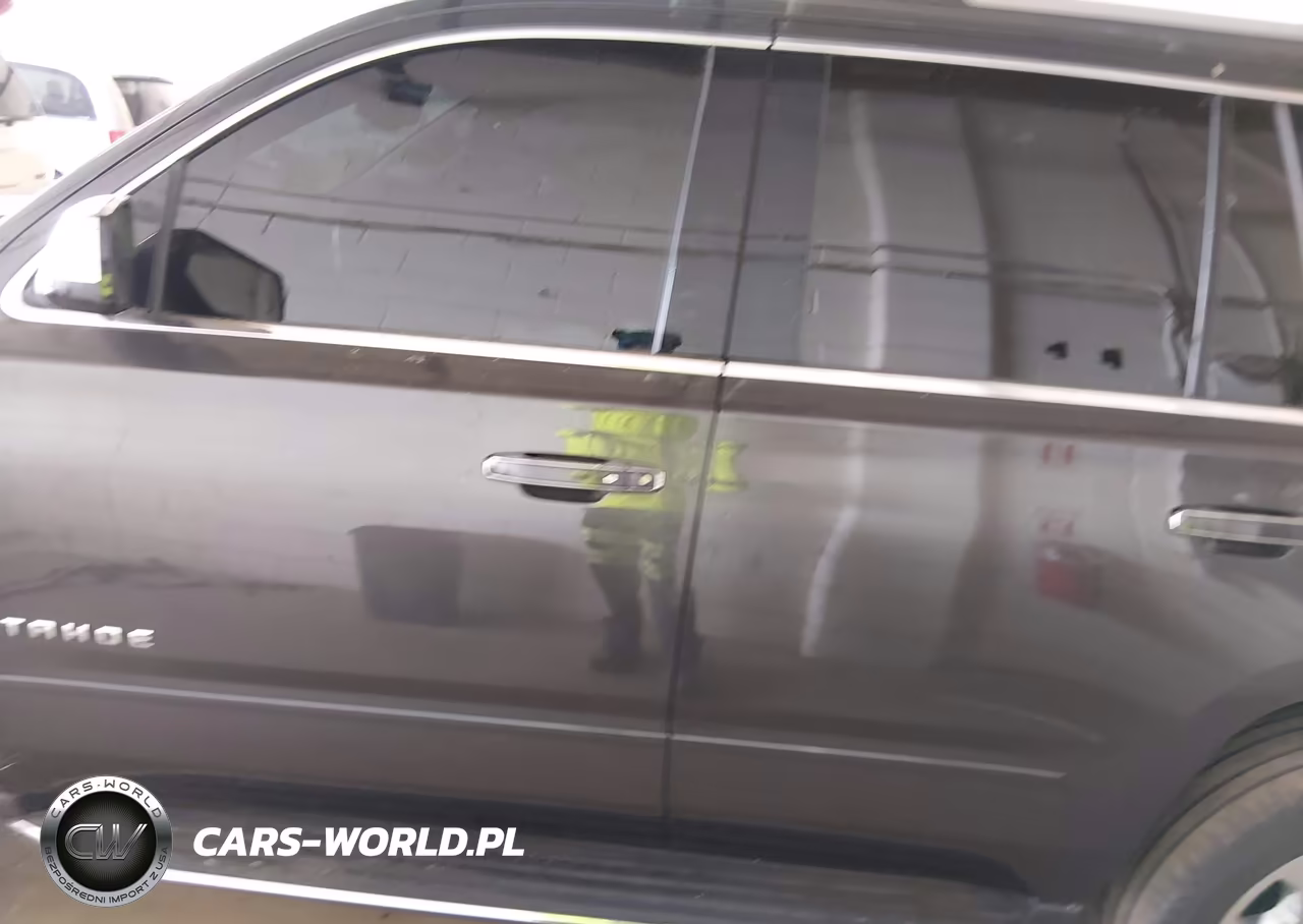 2017 Chevrolet Tahoe Premier VIN:1GNSKCKC1HR334368 - 14