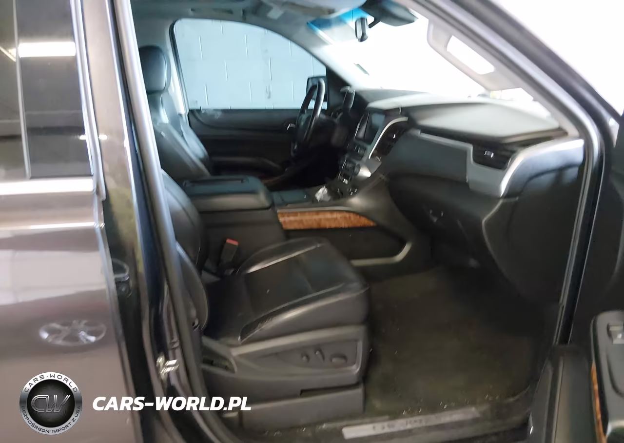 2017 Chevrolet Tahoe Premier VIN:1GNSKCKC1HR334368 - 5