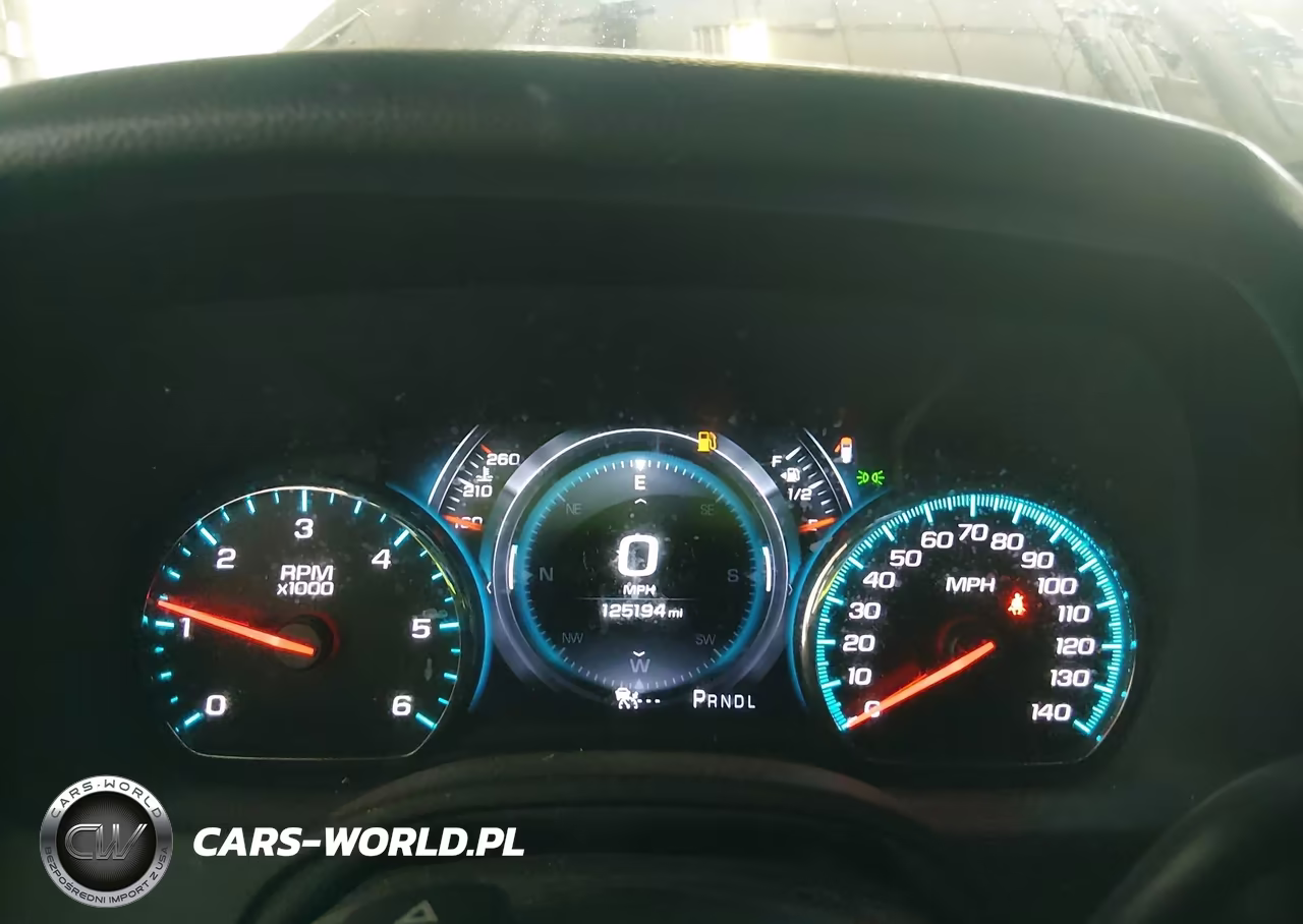2017 Chevrolet Tahoe Premier VIN:1GNSKCKC1HR334368 - 7