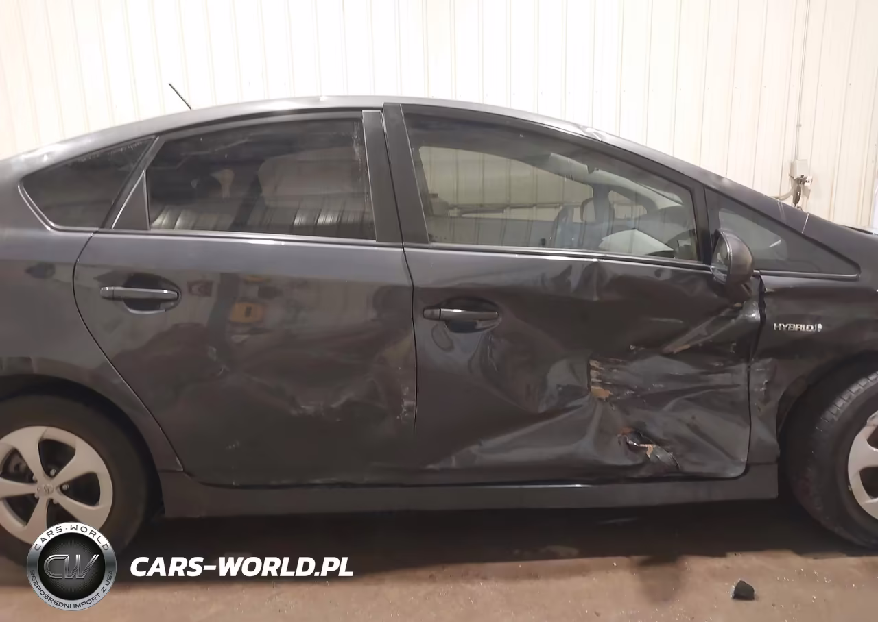 2014 Toyota Prius Two VIN:JTDKN3DU4E1780918 - 13