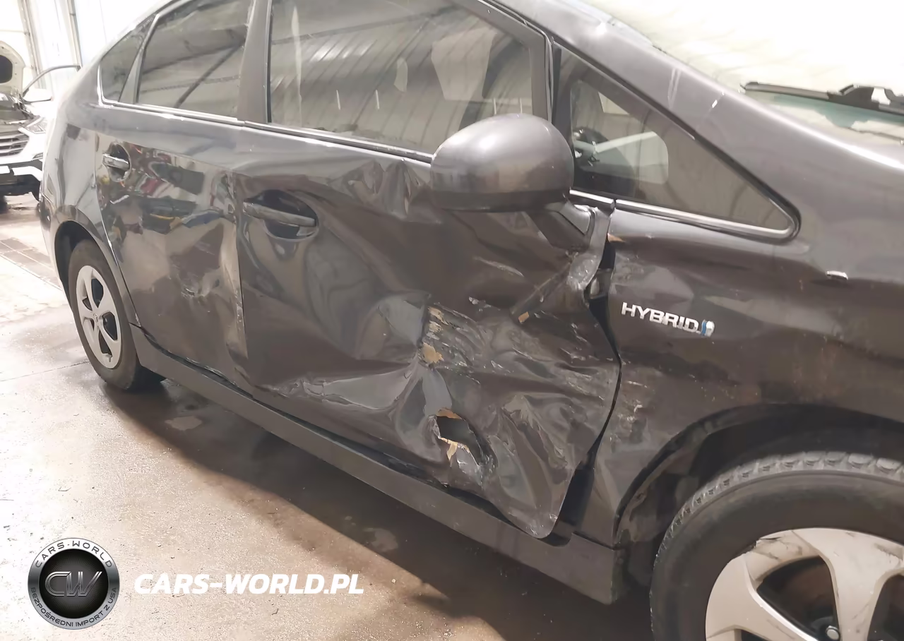 2014 Toyota Prius Two VIN:JTDKN3DU4E1780918 - 6