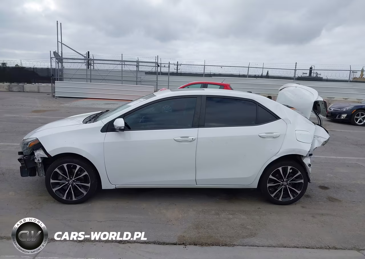 2018 Toyota Corolla Se VIN:5YFBURHE4JP800535 - 14